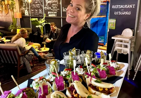 Woensdag of vrijdagmiddag BORREL 